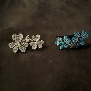 Plastic barrettes with pearl and rhinestones